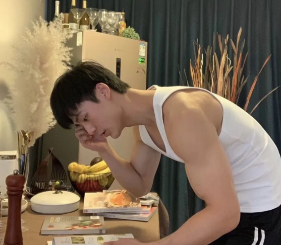 照妖镜，教你识破 骗婚男（gay）同！-51虹马