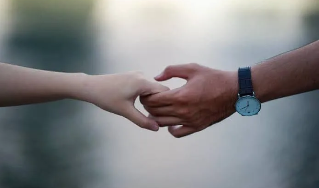 “恋曲2020”：被疫情拆散的跨国恋情 - 51虹马