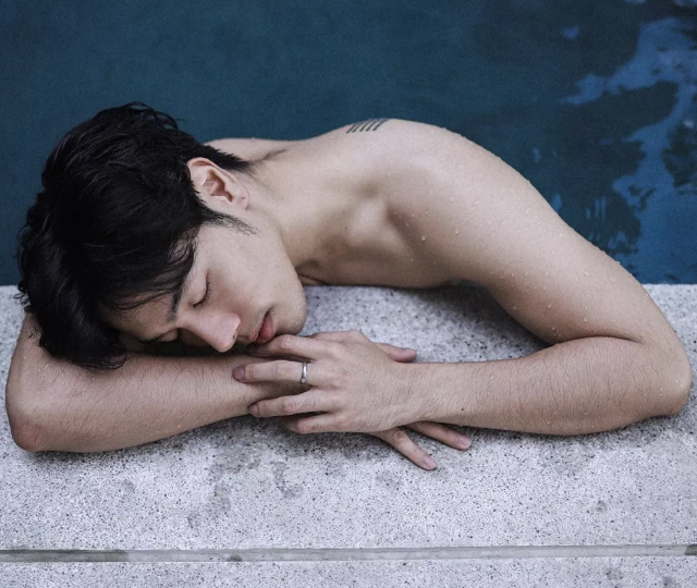 直男在Gay吧 叫了个鸭-51虹马