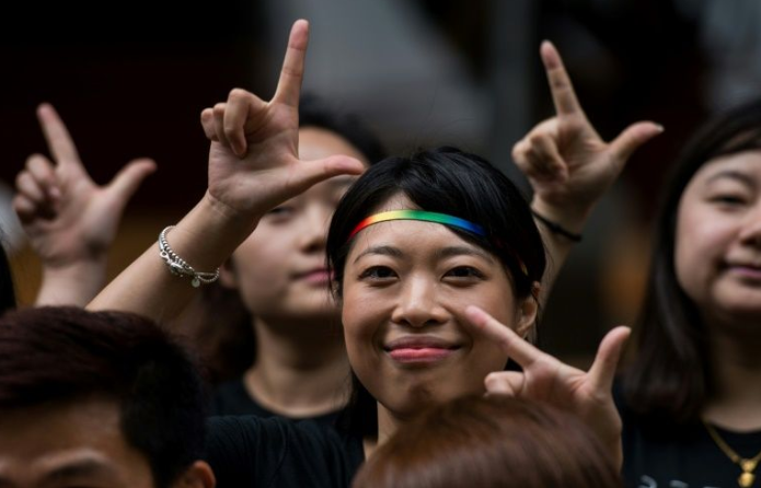 中国同性婚姻立法已读不回,同志伴侣虽获祝福但仅能线上完婚 - 51虹马 中国同性婚姻立法已读不回,同志伴侣虽获祝福但仅能线上完婚 - 51虹马