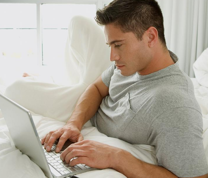 调查显示:近90%的男同志及双性恋男曾分享过屌照 - 51虹马 调查显示:近90%的男同志及双性恋男曾分享过屌照 - 51虹马