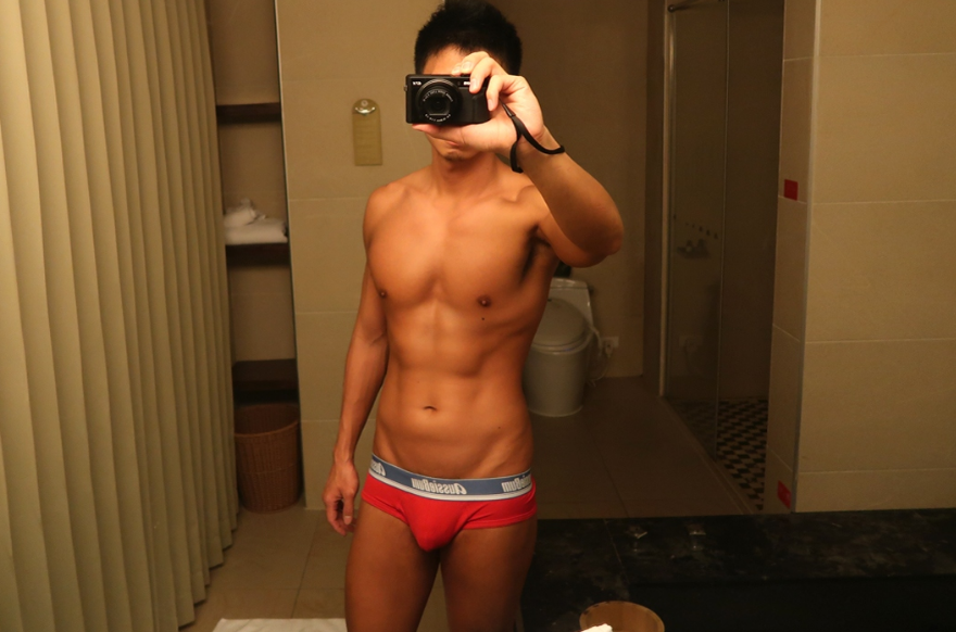 男同志论坛最爱他的自拍片,阿翔:性爱美好因人而异,没有标准 - 51虹马 男同志论坛最爱他的自拍片,阿翔:性爱美好因人而异,没有标准 - 51虹马