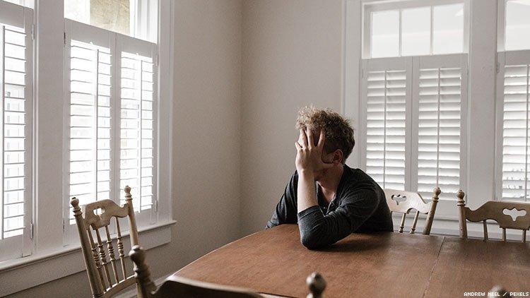 同志、双性恋、跨性别者居家隔离失去安全感？Hornet：有三成男性害怕待在家 - 51虹马