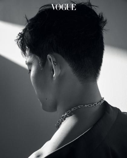 日韩混血摔角选手孙熙灿释出惹火时尚照 好想和肌肉欧巴一起湿身 - 51虹马