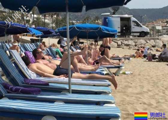 西班牙同志旅游胜地-锡切斯 - 51虹马 西班牙同志旅游胜地-锡切斯 - 51虹马