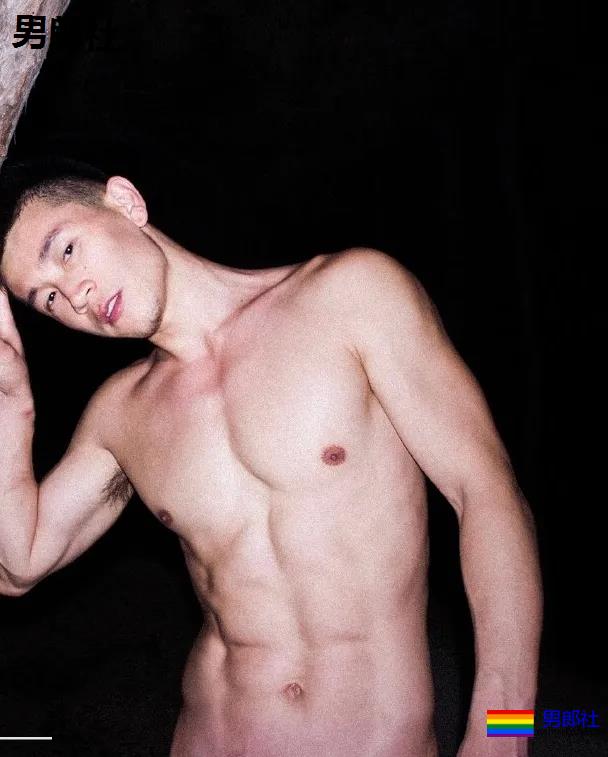 一身筋肉的禁欲系美术老师，脱掉衣服在野地里硬起来有多帅~ - 51虹马