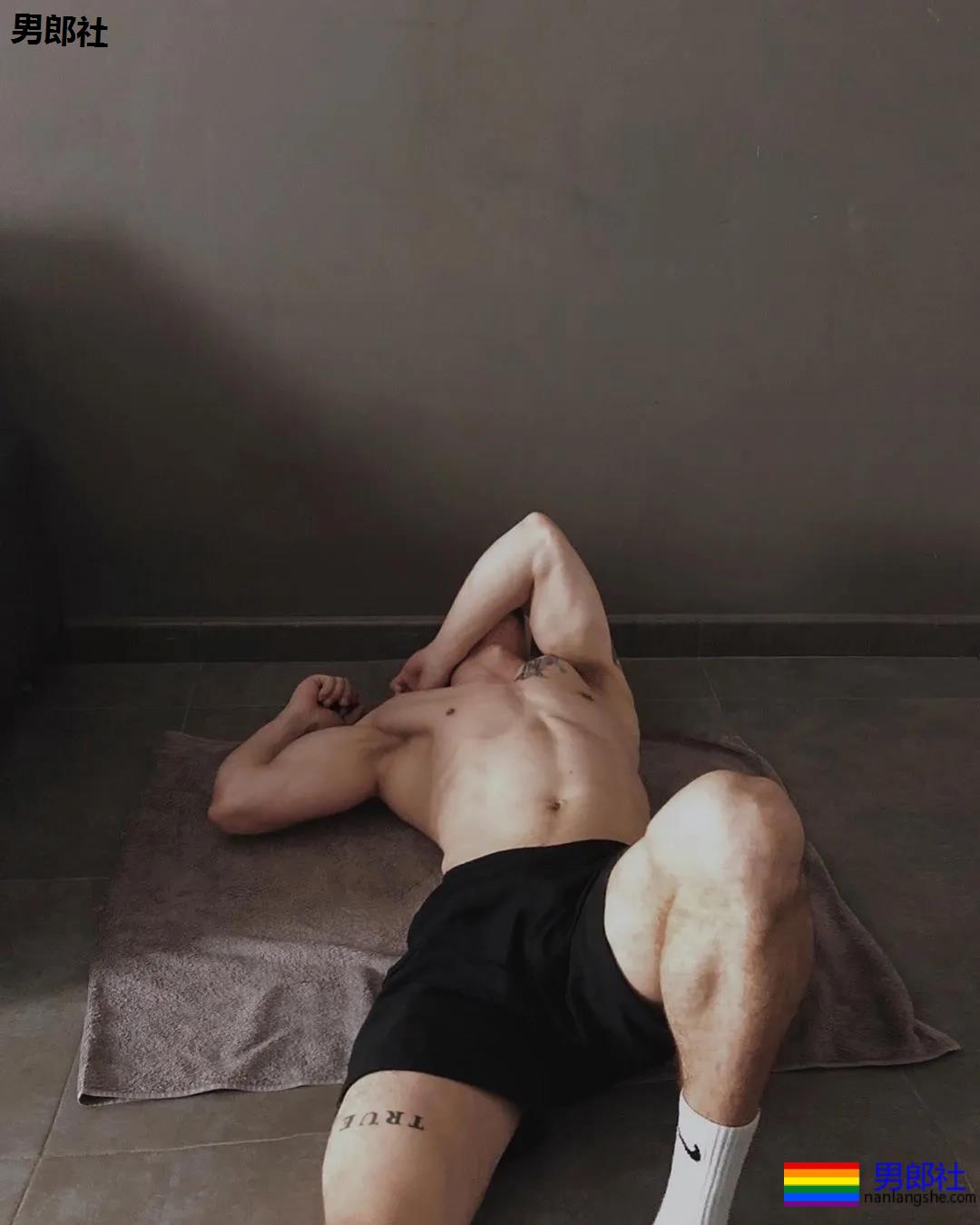 同志夫夫撕X大赏，现在开始 - 51虹马