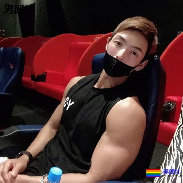 永远不缺肌肉与荷尔蒙，元气满满的小哥哥-51虹马