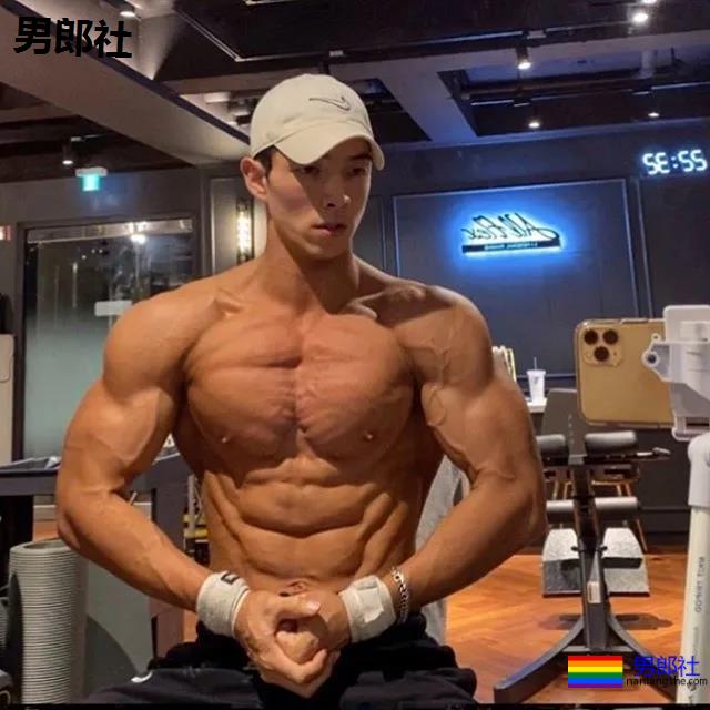 永远不缺肌肉与荷尔蒙，元气满满的小哥哥 - 51虹马