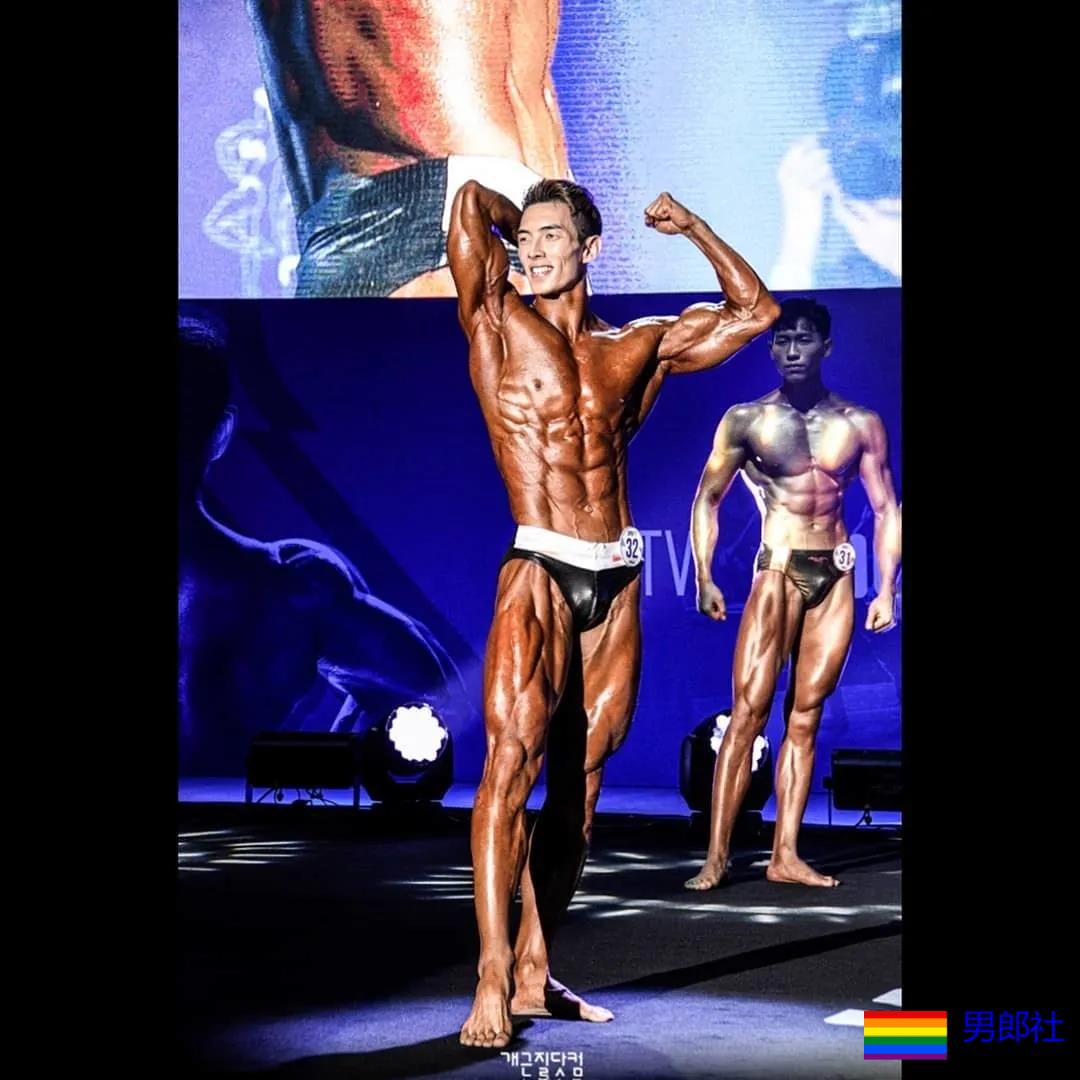 永远不缺肌肉与荷尔蒙，元气满满的小哥哥 - 51虹马