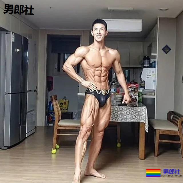 永远不缺肌肉与荷尔蒙，元气满满的小哥哥 - 51虹马