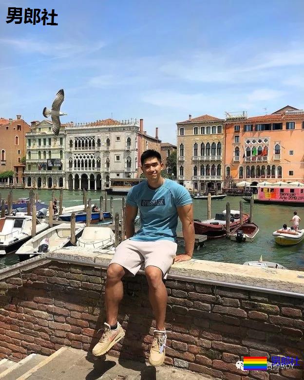 基因太强大!港姐的儿子太帅火了,鼻子超大! - 51虹马 基因太强大!港姐的儿子太帅火了,鼻子超大! - 51虹马