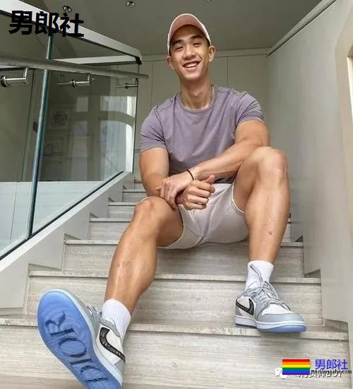 基因太强大!港姐的儿子太帅火了,鼻子超大! - 51虹马 基因太强大!港姐的儿子太帅火了,鼻子超大! - 51虹马