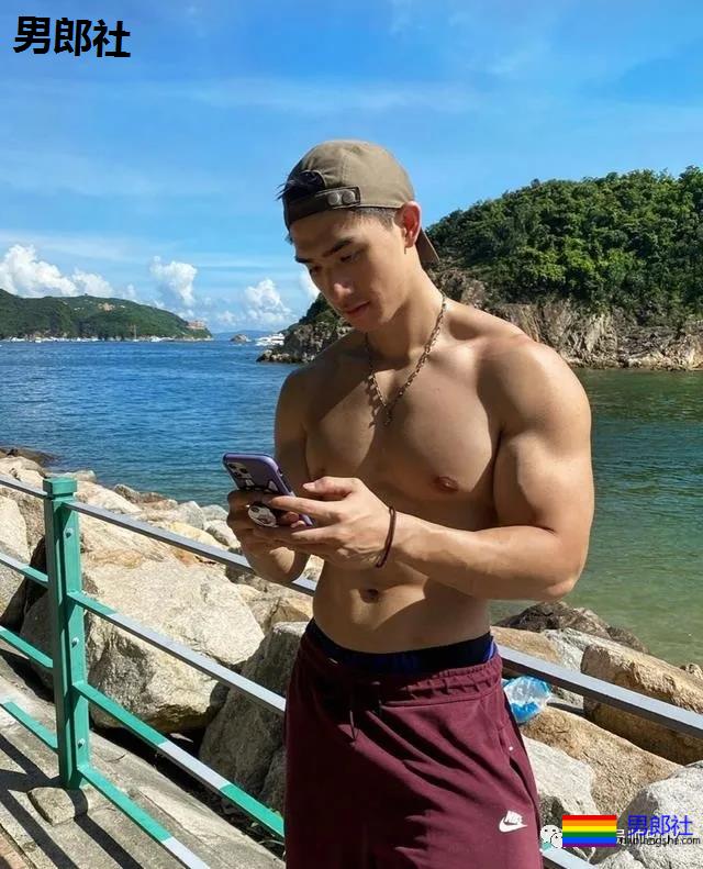 基因太强大!港姐的儿子太帅火了,鼻子超大! - 51虹马 基因太强大!港姐的儿子太帅火了,鼻子超大! - 51虹马