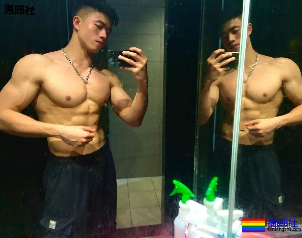 186cm厦门肌肉教练,网友:这不就是理想男友么~ - 51虹马 186cm厦门肌肉教练,网友:这不就是理想男友么~ - 51虹马