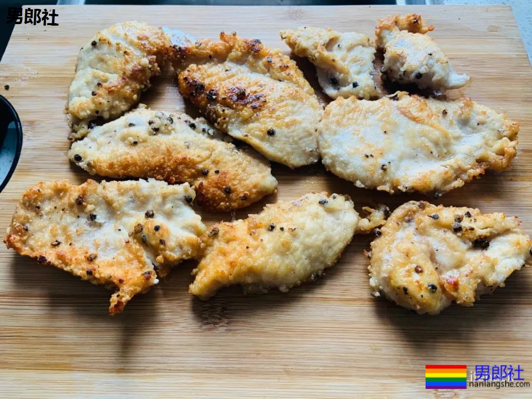 186cm厦门肌肉教练,网友:这不就是理想男友么~ - 51虹马 186cm厦门肌肉教练,网友:这不就是理想男友么~ - 51虹马