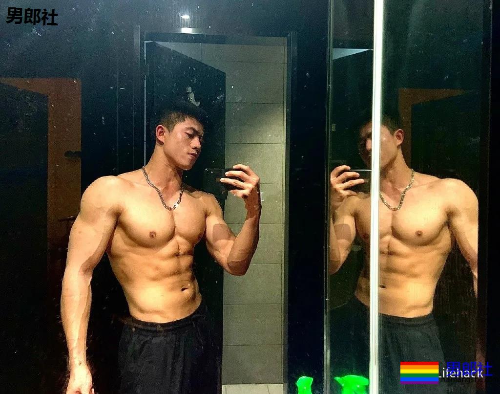 186cm厦门肌肉教练,网友:这不就是理想男友么~ - 51虹马 186cm厦门肌肉教练,网友:这不就是理想男友么~ - 51虹马