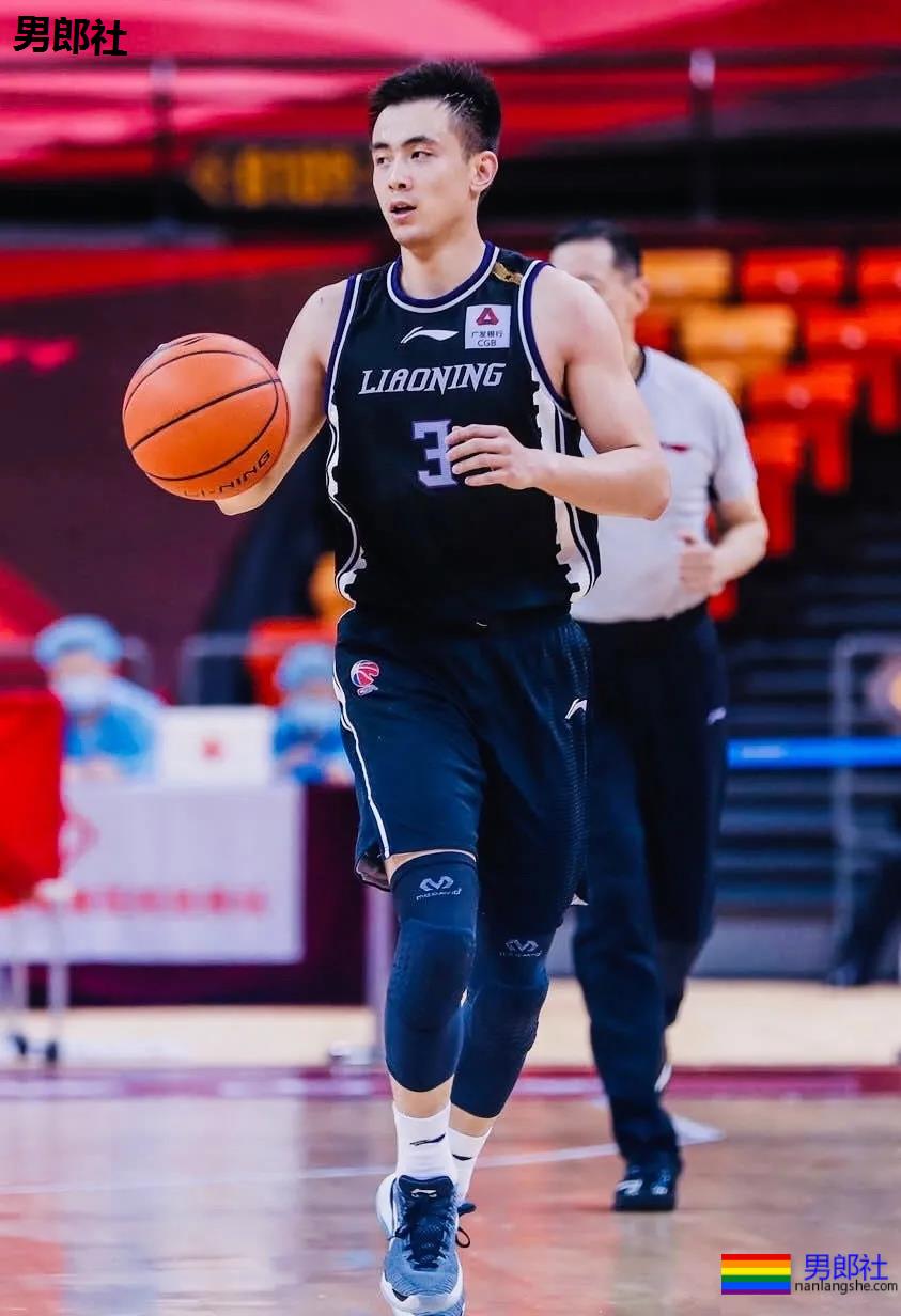 长腿大鼻子篮球体育生,CBA超帅肌肉寸头球员大比拼,太可了吧! - 51虹马 长腿大鼻子篮球体育生,CBA超帅肌肉寸头球员大比拼,太可了吧! - 51虹马