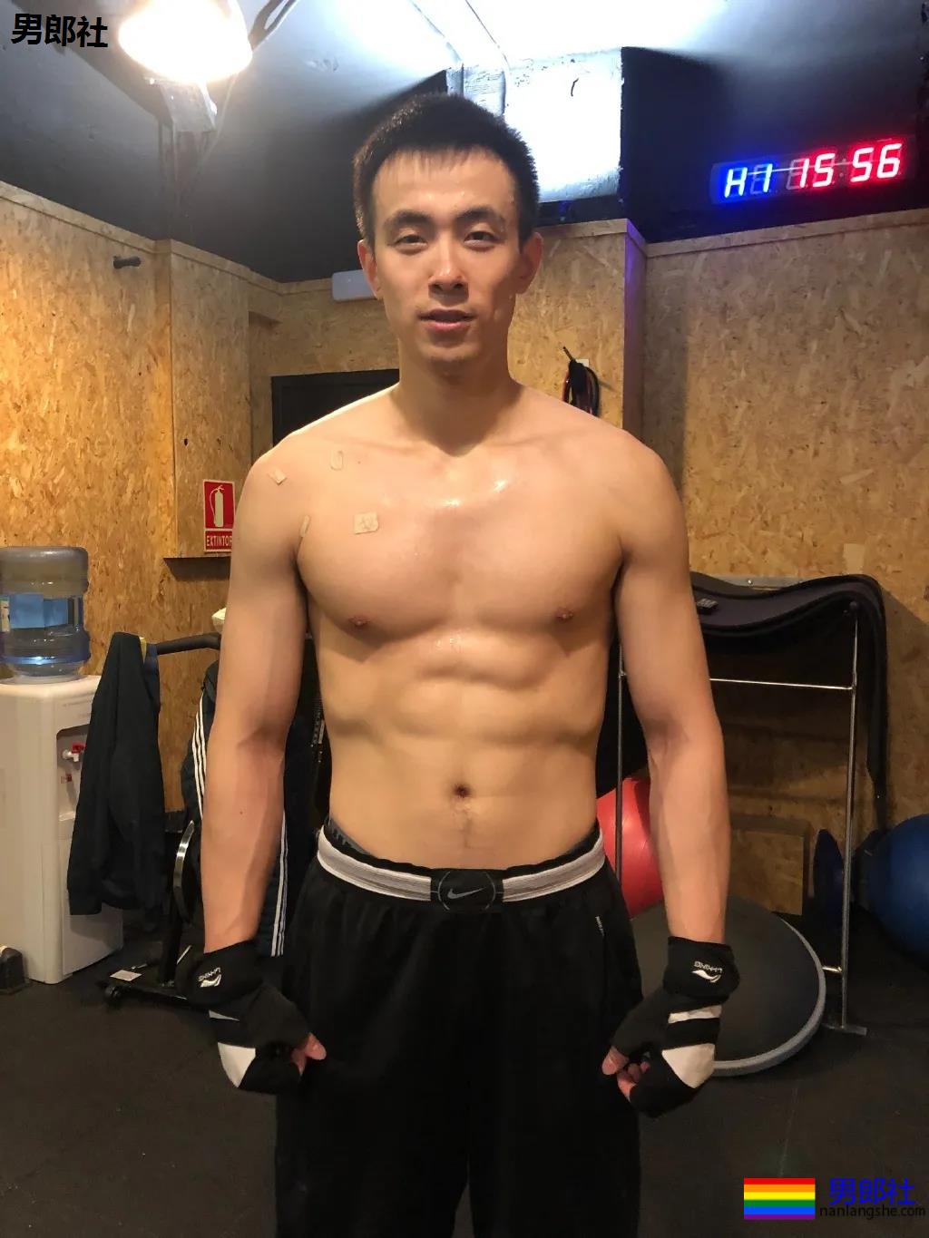 长腿大鼻子篮球体育生,CBA超帅肌肉寸头球员大比拼,太可了吧! - 51虹马 长腿大鼻子篮球体育生,CBA超帅肌肉寸头球员大比拼,太可了吧! - 51虹马