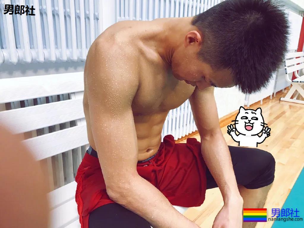 长腿大鼻子篮球体育生,CBA超帅肌肉寸头球员大比拼,太可了吧! - 51虹马 长腿大鼻子篮球体育生,CBA超帅肌肉寸头球员大比拼,太可了吧! - 51虹马