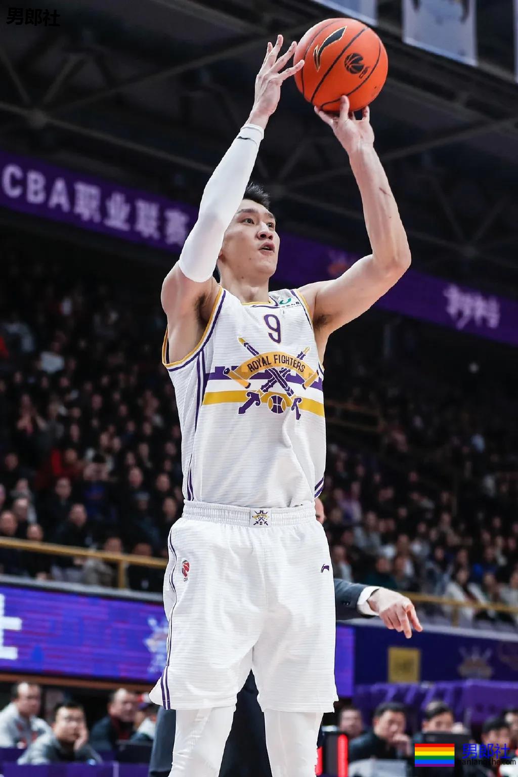 长腿大鼻子篮球体育生,CBA超帅肌肉寸头球员大比拼,太可了吧! - 51虹马 长腿大鼻子篮球体育生,CBA超帅肌肉寸头球员大比拼,太可了吧! - 51虹马