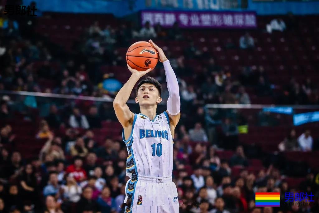 长腿大鼻子篮球体育生,CBA超帅肌肉寸头球员大比拼,太可了吧! - 51虹马 长腿大鼻子篮球体育生,CBA超帅肌肉寸头球员大比拼,太可了吧! - 51虹马