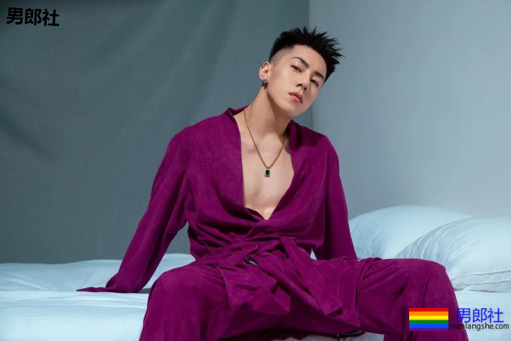 痞帅寸头小狼狗，八块腹肌公狗腰，也太A了吧！ - 51虹马