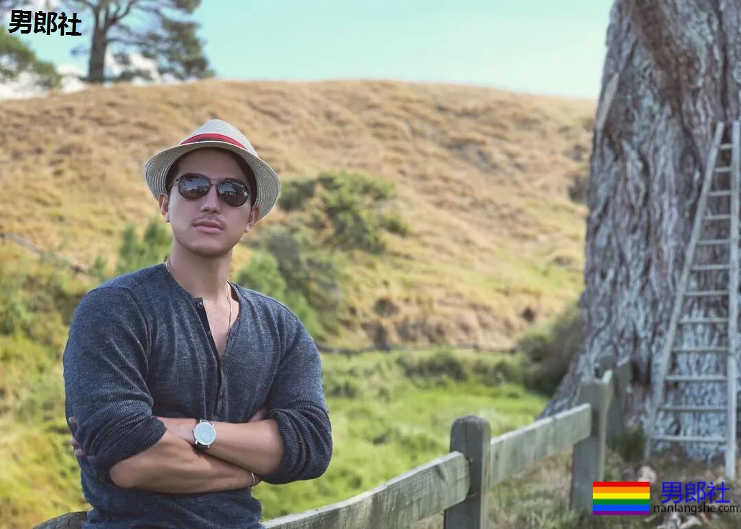 “胡子肌肉男泳池paly！包有大料更是实力满分！” - 51虹马