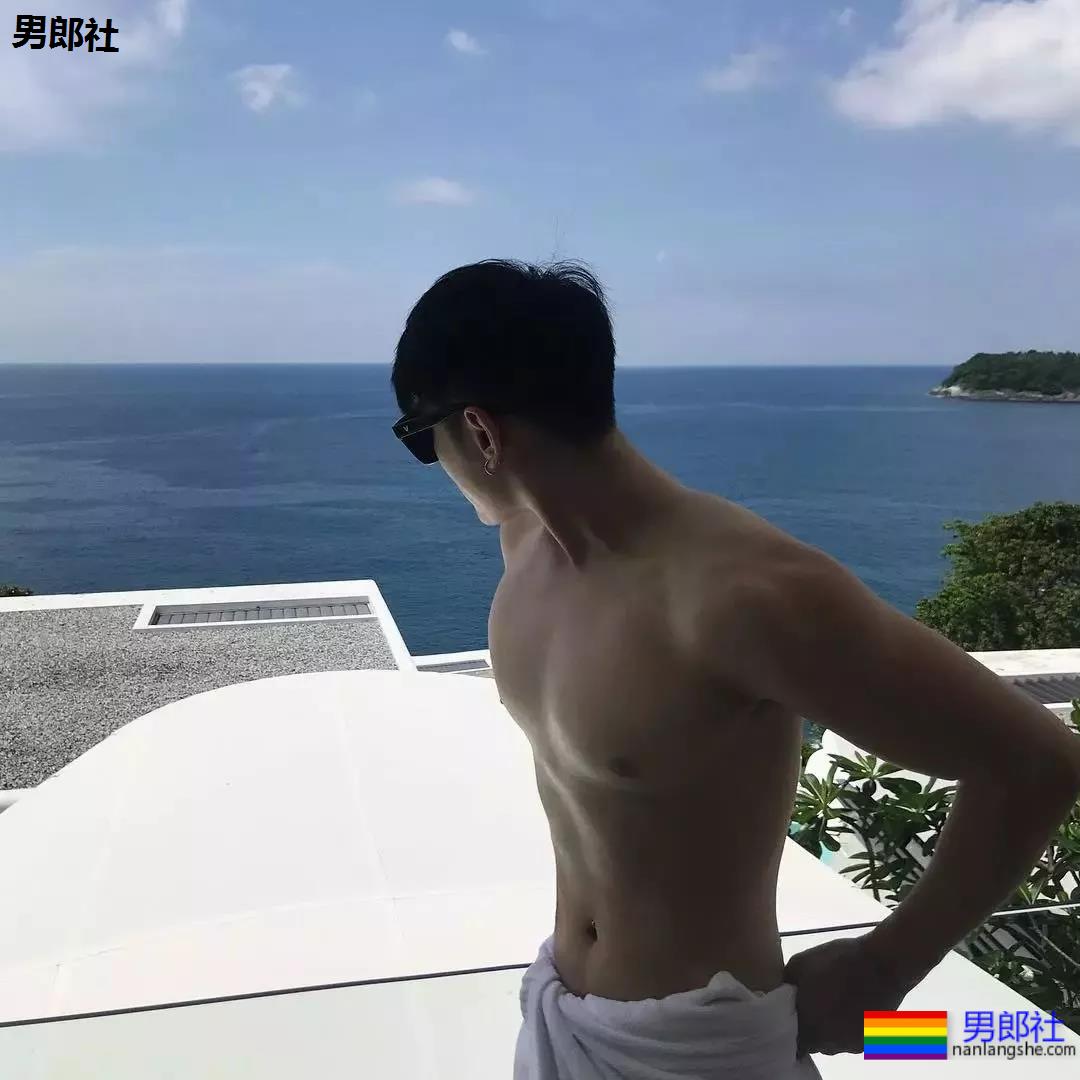 粉嫩的小奶狗居然是医生,爆红网络简直太可口了。 - 51虹马 粉嫩的小奶狗居然是医生,爆红网络简直太可口了。 - 51虹马