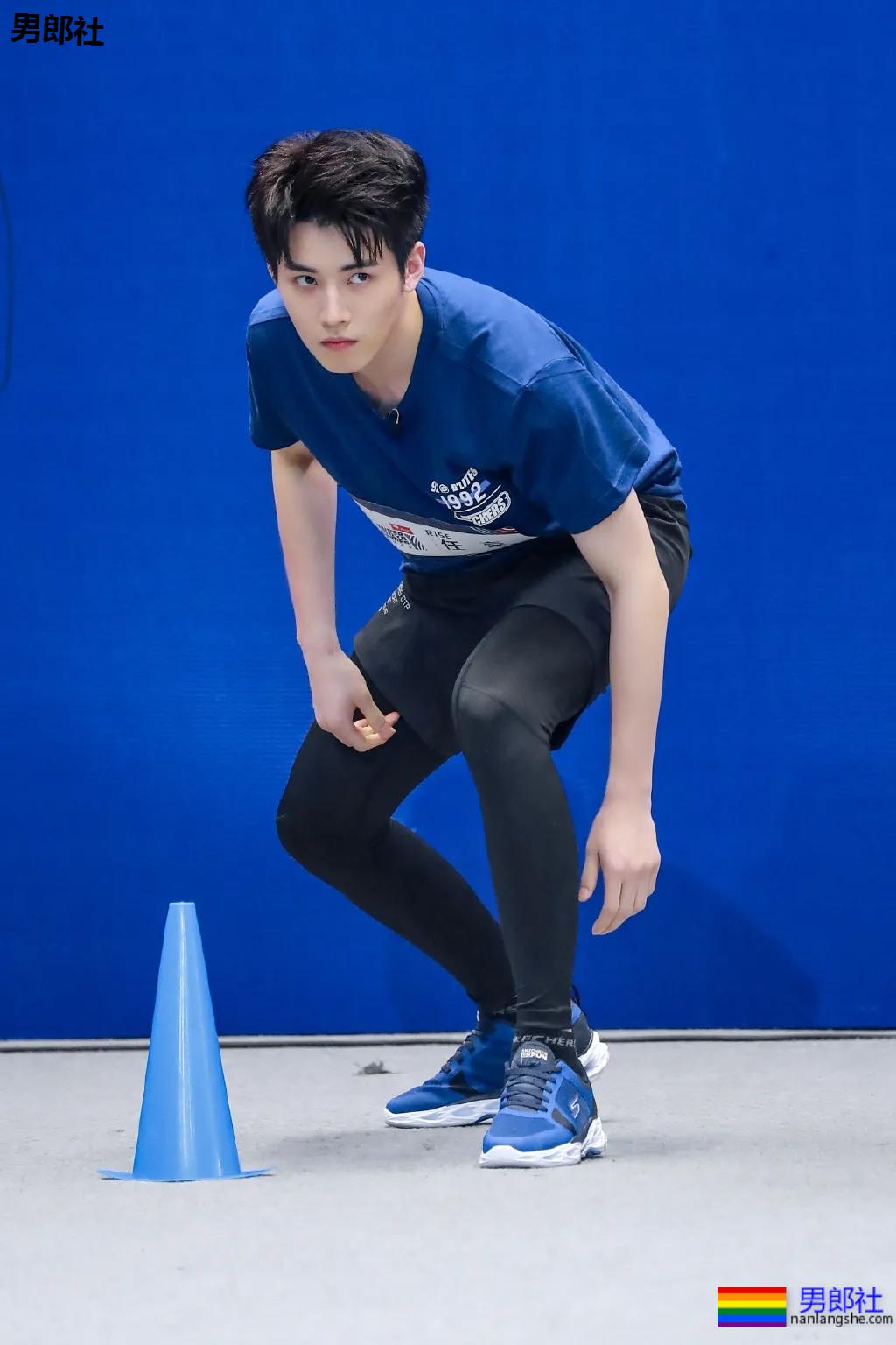 阳光帅气的篮球校草，神仙颜值太撩人了! - 51虹马