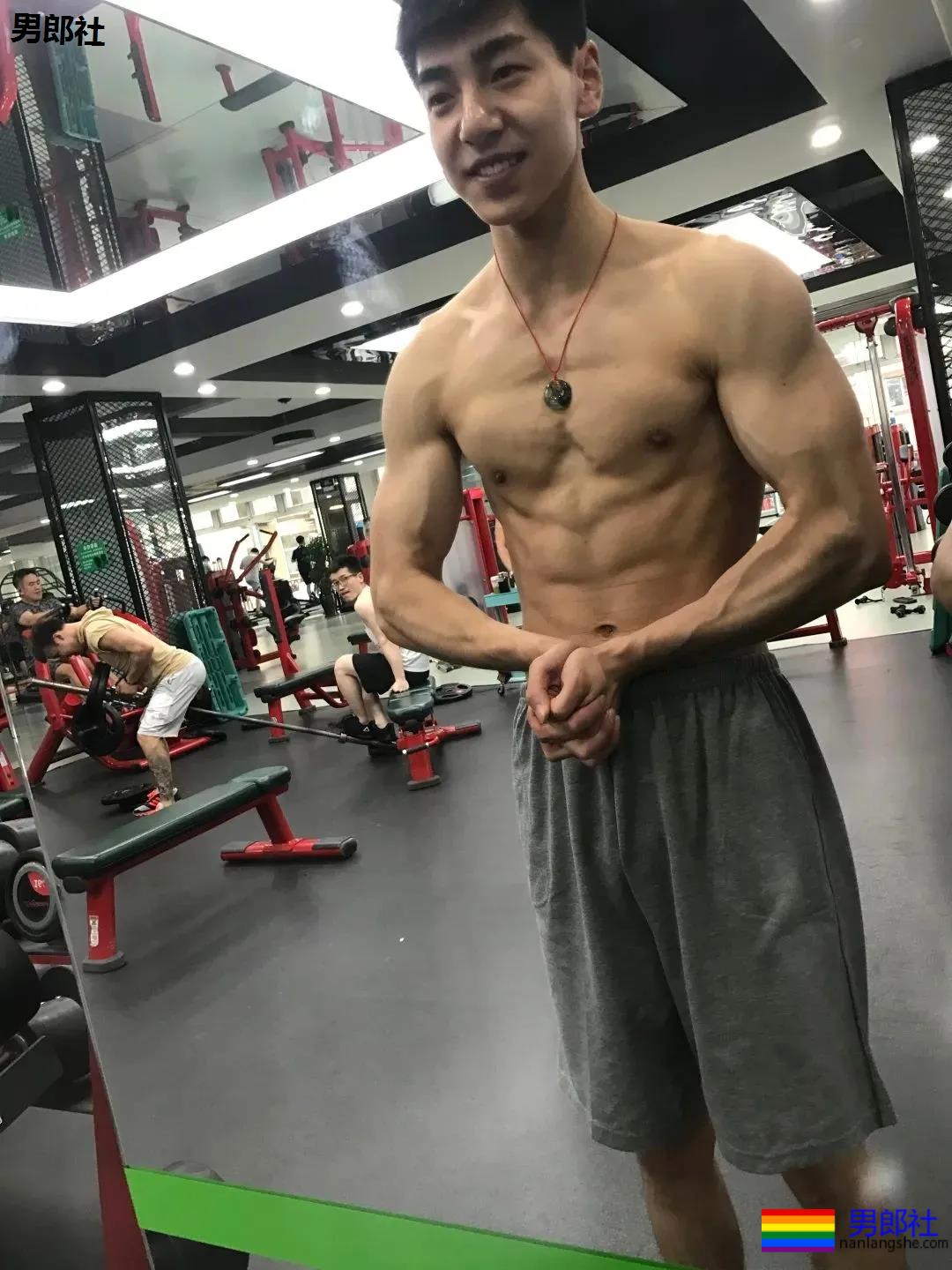 全国体院体育生大作战，你pick哪家的肌肉男朋友？ - 51虹马