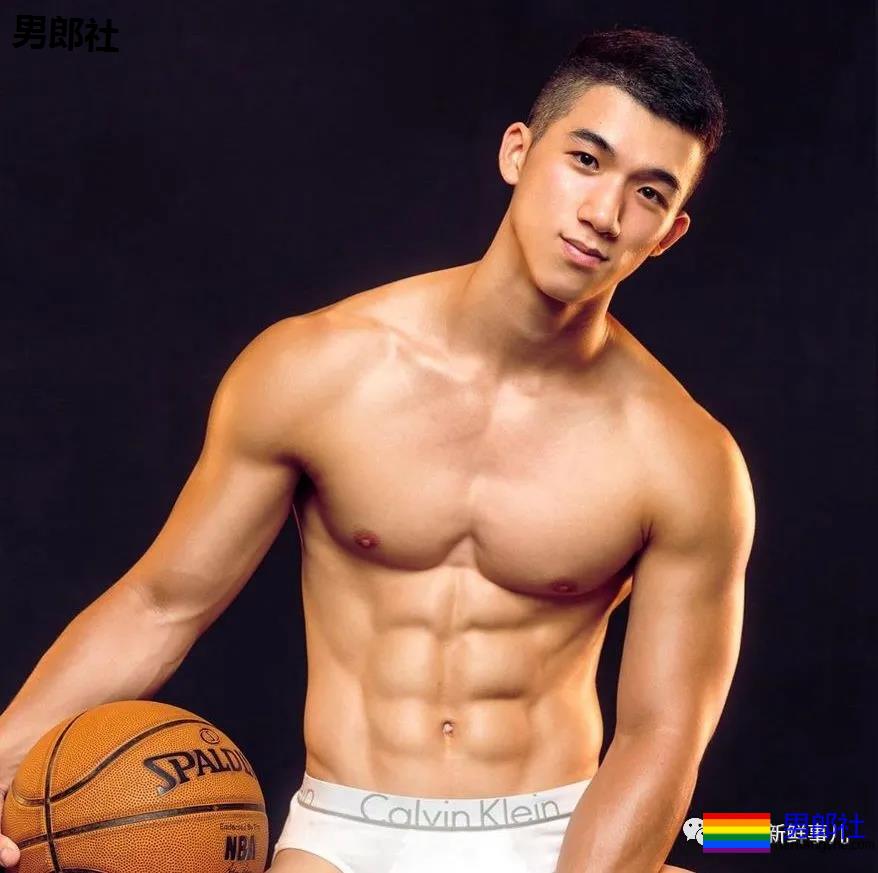 健身教练拍写真P图过度，看到真人幻灭了！ - 51虹马