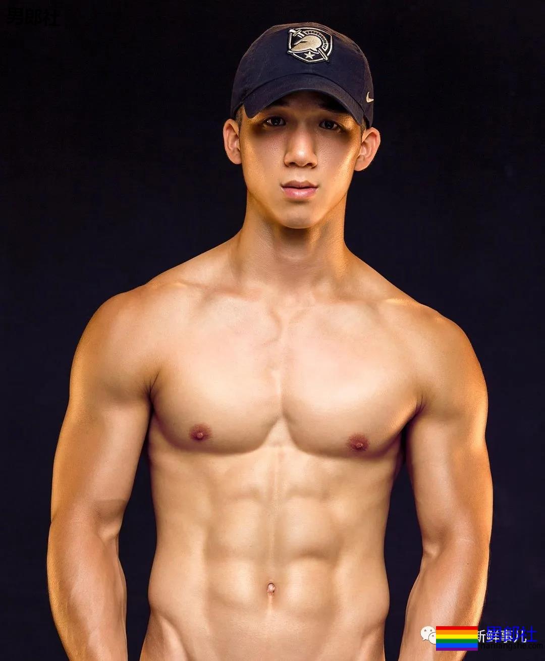 健身教练拍写真P图过度，看到真人幻灭了！ - 51虹马