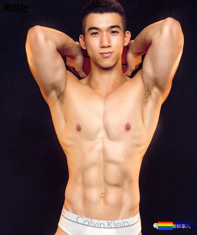 健身教练拍写真P图过度，看到真人幻灭了！ - 51虹马