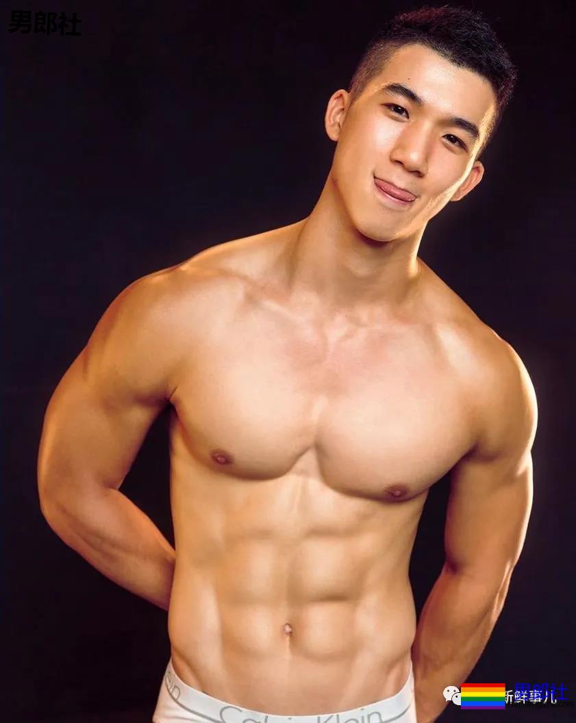 健身教练拍写真P图过度，看到真人幻灭了！ - 51虹马