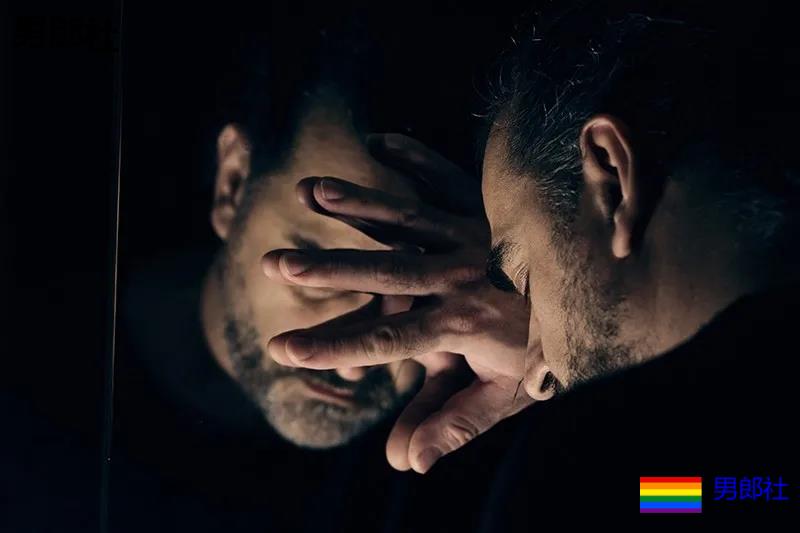 国内现在那么好为什么不回国?因为我是GAY! - 51虹马 国内现在那么好为什么不回国?因为我是GAY! - 51虹马