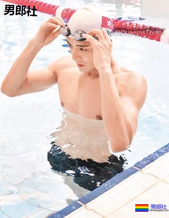 42寸胸肌+前泳队健将持身,又一新人男星被导演力捧! - 51虹马 42寸胸肌+前泳队健将持身,又一新人男星被导演力捧! - 51虹马