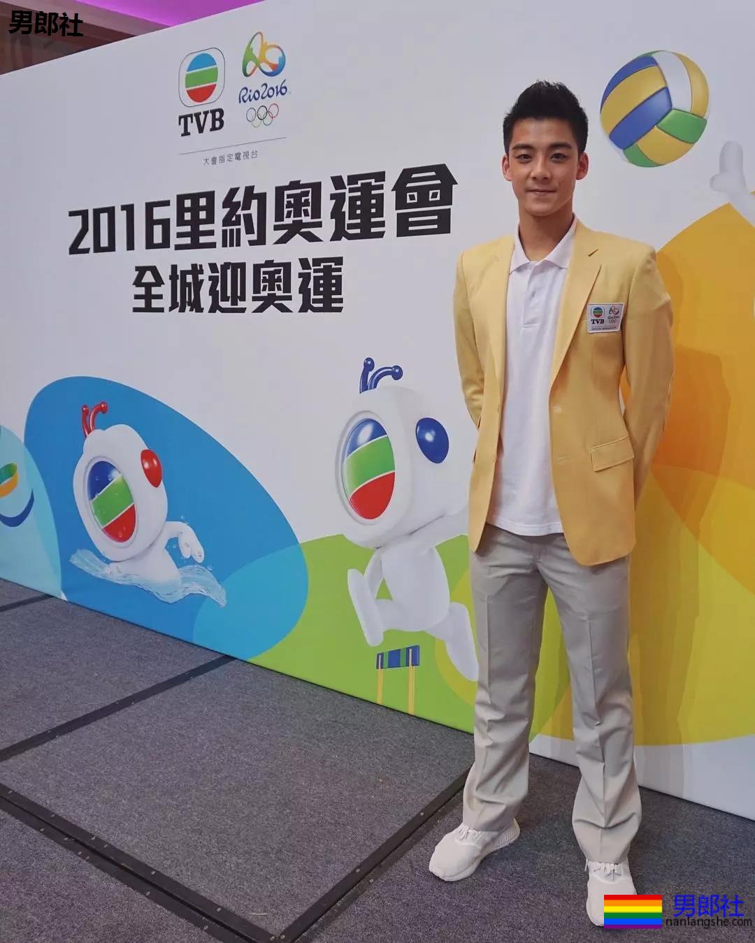 42寸胸肌+前泳队健将持身,又一新人男星被导演力捧! - 51虹马 42寸胸肌+前泳队健将持身,又一新人男星被导演力捧! - 51虹马