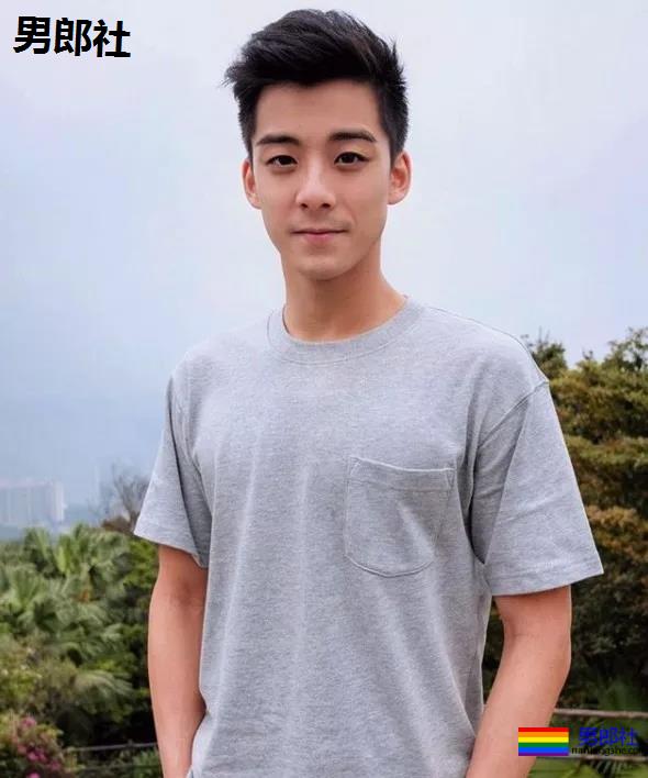 42寸胸肌+前泳队健将持身,又一新人男星被导演力捧! - 51虹马 42寸胸肌+前泳队健将持身,又一新人男星被导演力捧! - 51虹马