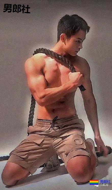 99年高鼻梁上海体院运动小哥,这体能也太强了吧! - 51虹马 99年高鼻梁上海体院运动小哥,这体能也太强了吧! - 51虹马