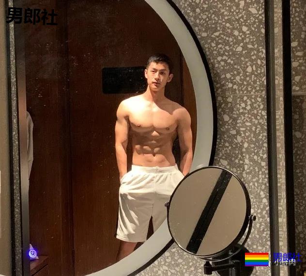 99年高鼻梁上海体院运动小哥,这体能也太强了吧! - 51虹马 99年高鼻梁上海体院运动小哥,这体能也太强了吧! - 51虹马