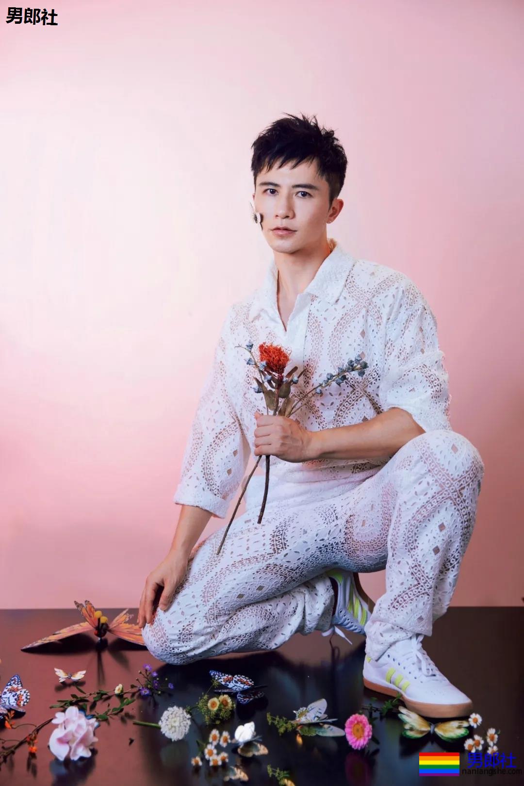 被称为gay圈网红鼻祖的毛毛迅,如今还好吗?|独家对话 - 51虹马 被称为gay圈网红鼻祖的毛毛迅,如今还好吗?|独家对话 - 51虹马