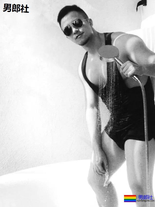 被称为gay圈网红鼻祖的毛毛迅,如今还好吗?|独家对话 - 51虹马 被称为gay圈网红鼻祖的毛毛迅,如今还好吗?|独家对话 - 51虹马