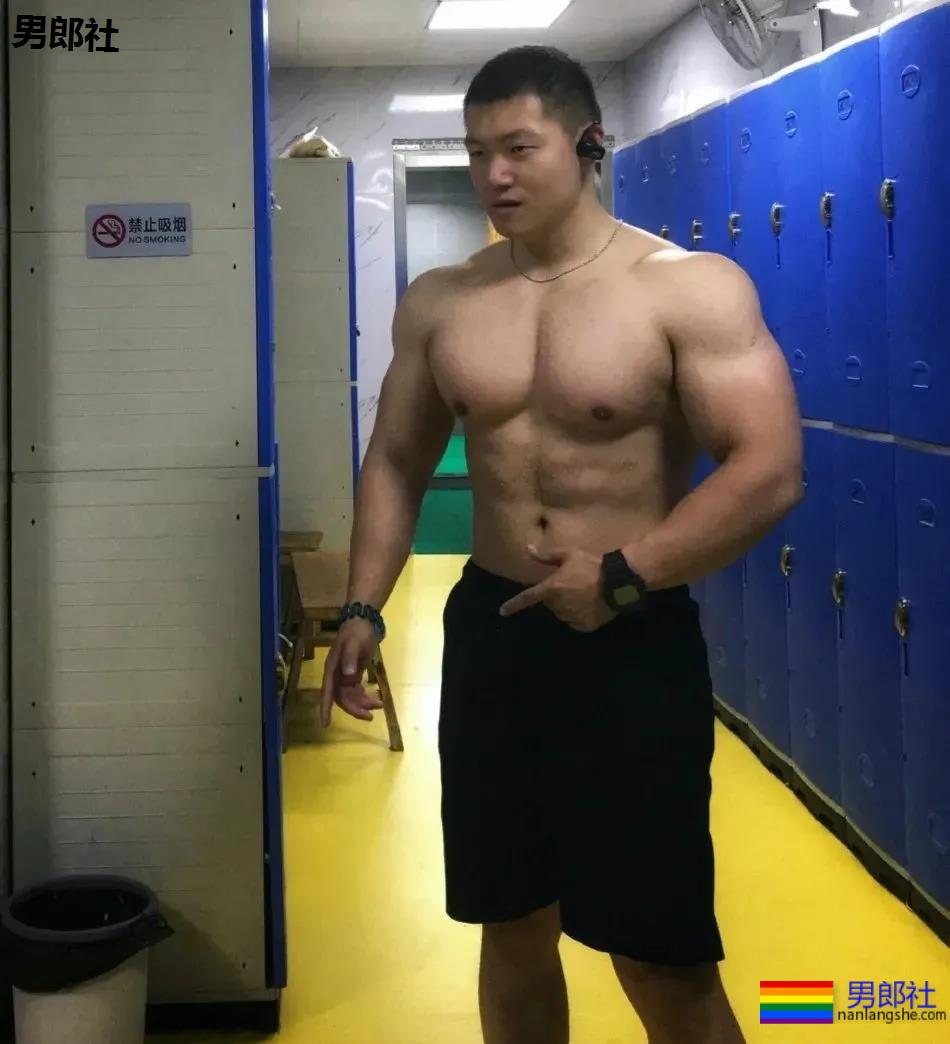 山东健身教练因肌肉太大而遭嫌弃,网友:想要这个男朋友! - 51虹马 山东健身教练因肌肉太大而遭嫌弃,网友:想要这个男朋友! - 51虹马