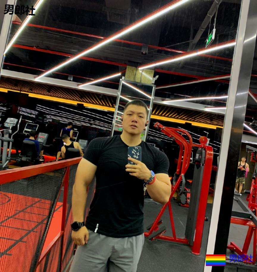 山东健身教练因肌肉太大而遭嫌弃,网友:想要这个男朋友! - 51虹马 山东健身教练因肌肉太大而遭嫌弃,网友:想要这个男朋友! - 51虹马