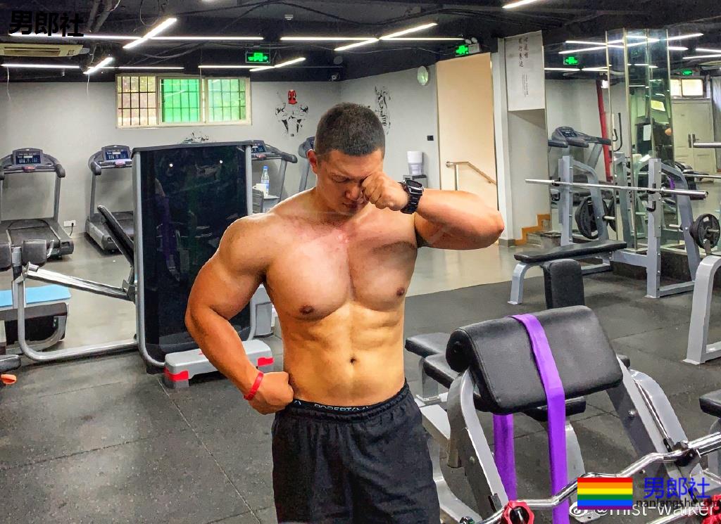 山东健身教练因肌肉太大而遭嫌弃,网友:想要这个男朋友! - 51虹马 山东健身教练因肌肉太大而遭嫌弃,网友:想要这个男朋友! - 51虹马