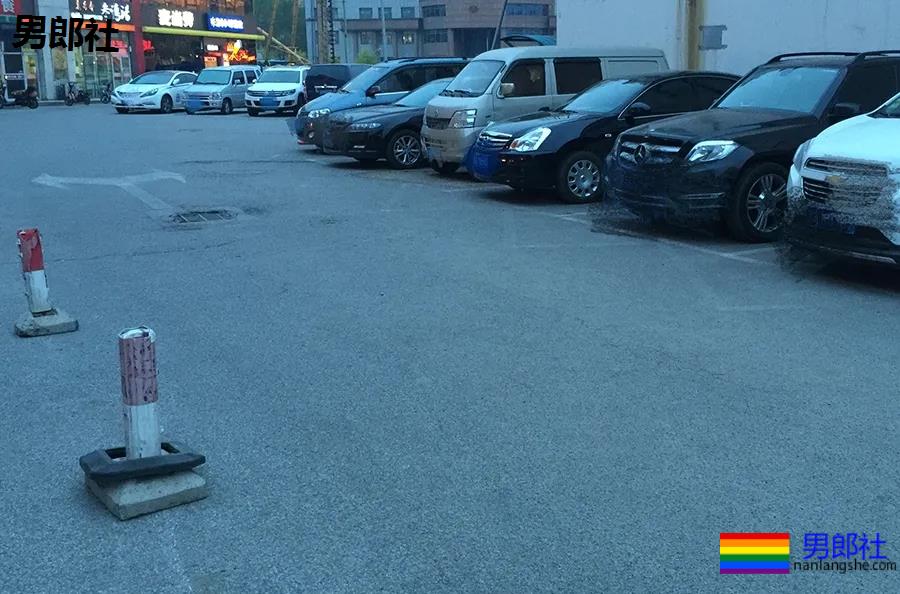 我跟踪了我的同性恋父亲 - 51虹马