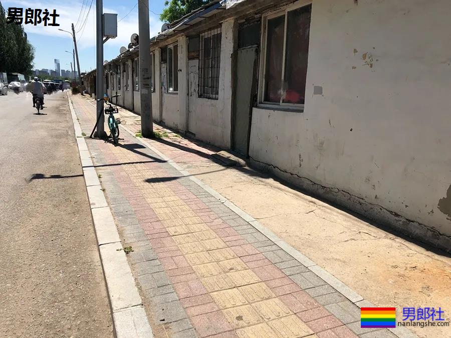 我跟踪了我的同性恋父亲 - 51虹马