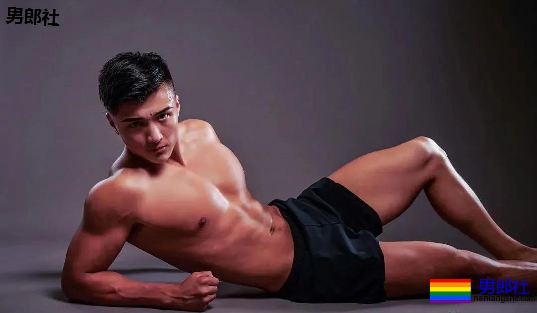 195cm东北高壮男孩分享他的健身经。 - 51虹马 195cm东北高壮男孩分享他的健身经。 - 51虹马