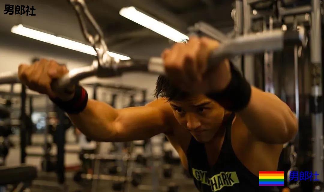 195cm东北高壮男孩分享他的健身经。 - 51虹马 195cm东北高壮男孩分享他的健身经。 - 51虹马